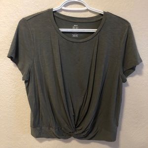 AE cropped knot front t shirt!